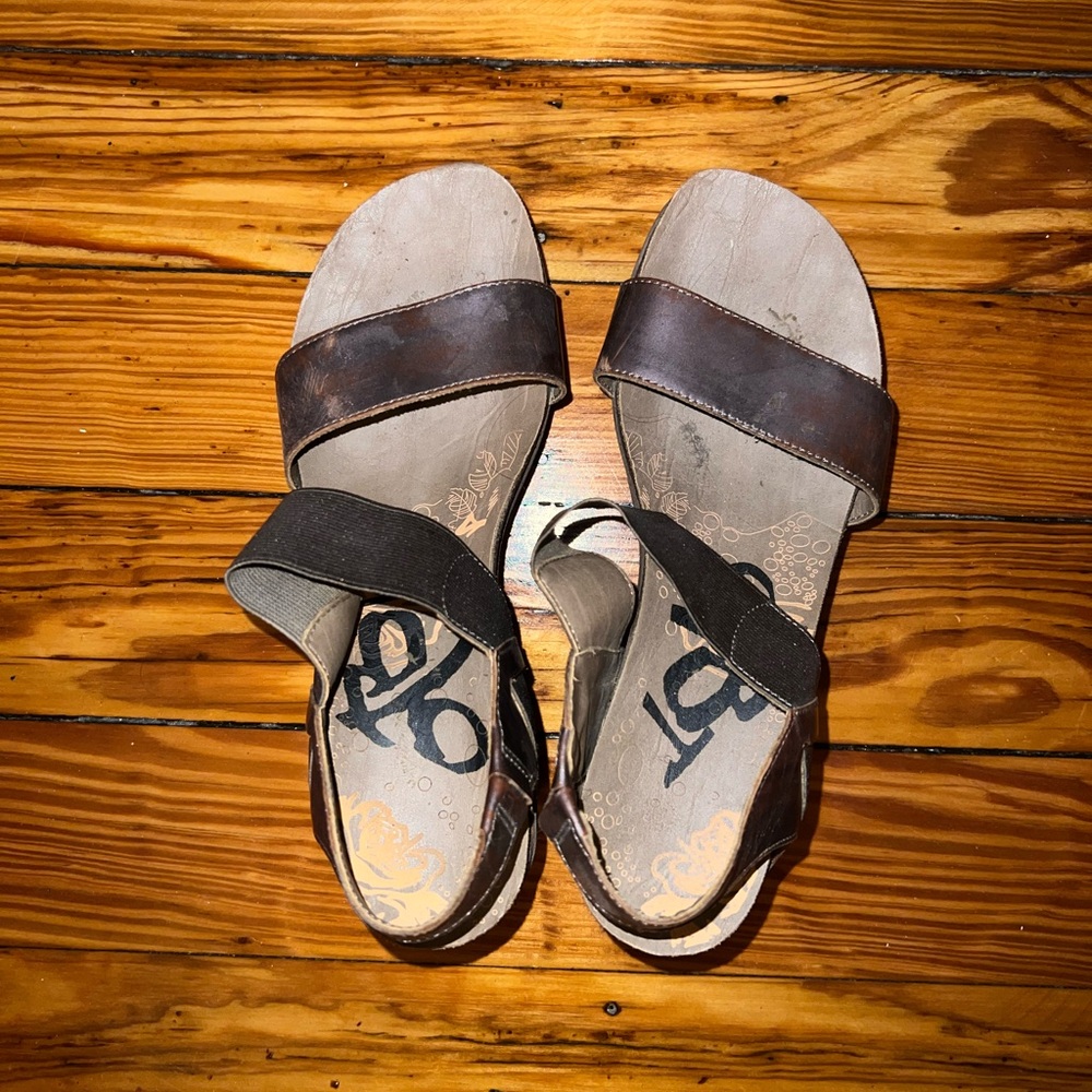 OTBT wedge sandals